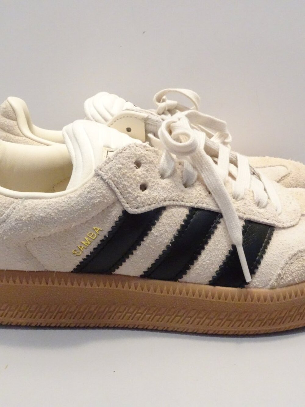 Adidas Sambas Sneakers Shoes Suede Three Stripes Cream Black Gum Size 9.5